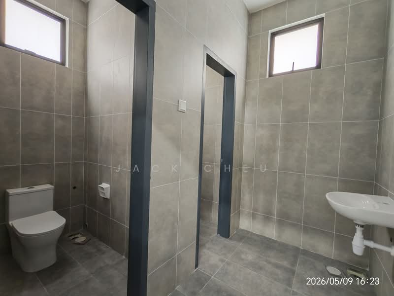 Kilang untuk Disewa di Eco Business Park 1 (Johor Bahru) - Jack Cheu - Bathroom - PropertyGuru.com.my