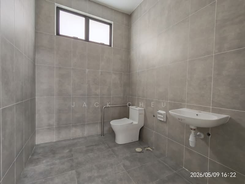 Kilang untuk Disewa di Eco Business Park 1 (Johor Bahru) - Jack Cheu - Bathroom - PropertyGuru.com.my