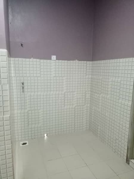 Semi-Detached House for Sale in Kuantan (Pahang) - Mohammad Azizi - Bathroom - PropertyGuru.com.my
