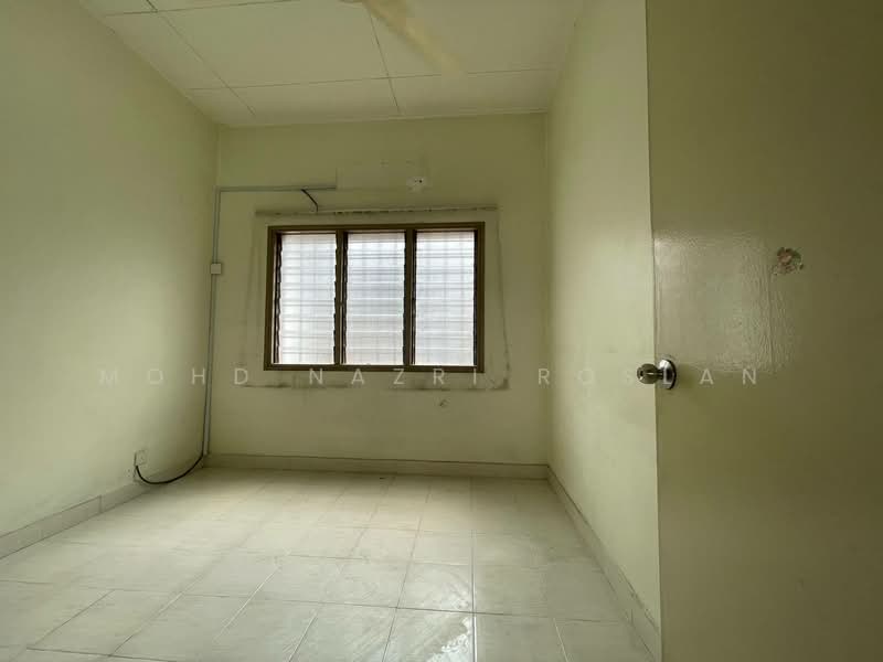 Rumah Teres 2 Tingkat untuk Dijual di Usj 12 (Subang Jaya) - Mohd Nazri Roslan - Interior - PropertyGuru.com.my