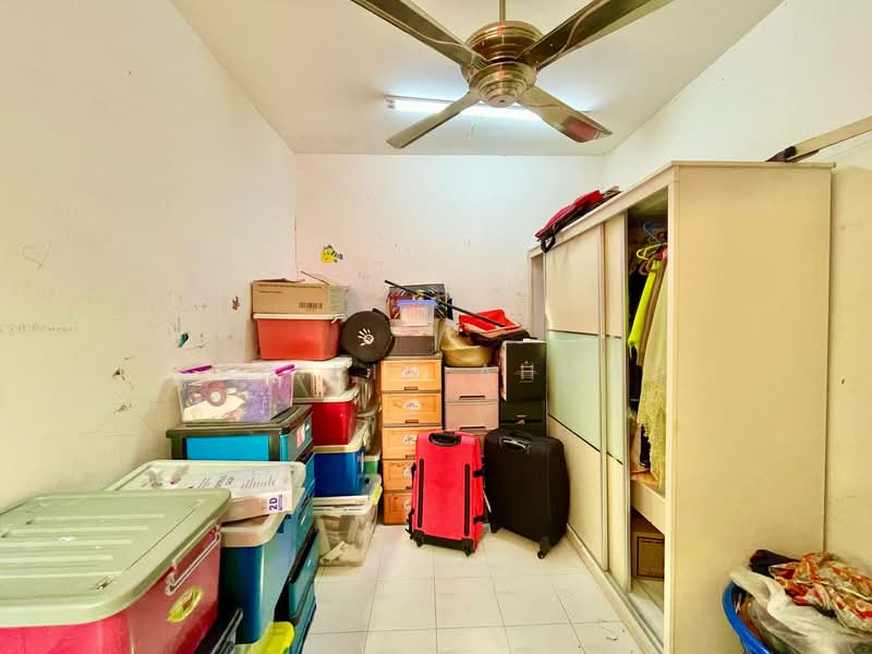 3-storey Terraced House for Sale in Taman Selayang Mulia (Selayang) - Sabirin Ahmad - Interior - PropertyGuru.com.my