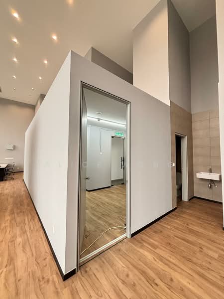 Servis Apartment untuk Dijual di The Pano - Alice Wong - Bathroom - PropertyGuru.com.my
