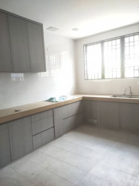 2-storey Terraced House for Sale in Taman Pertama (Ipoh) - Hoi . - Kitchen - PropertyGuru.com.my