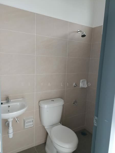 Rumah Teres 2 Tingkat untuk Dijual di Bandar Dato Onn (Tebrau) - Seiya Liang - Bathroom - PropertyGuru.com.my
