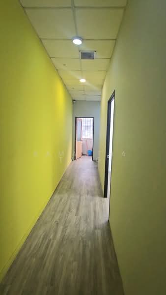 Shop / Office for Rent in Iskandar Puteri (Nusajaya) (Johor) - Samantha Tang - Corridor - PropertyGuru.com.my