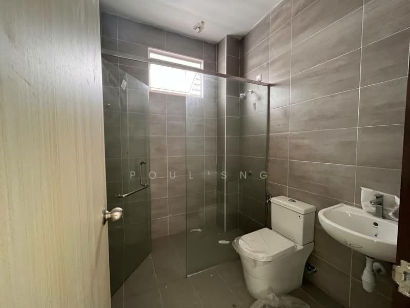 Terraced House for Sale in Kampung Sentosa Barat (Pasir Gudang) - Poul Sng - Bathroom - PropertyGuru.com.my