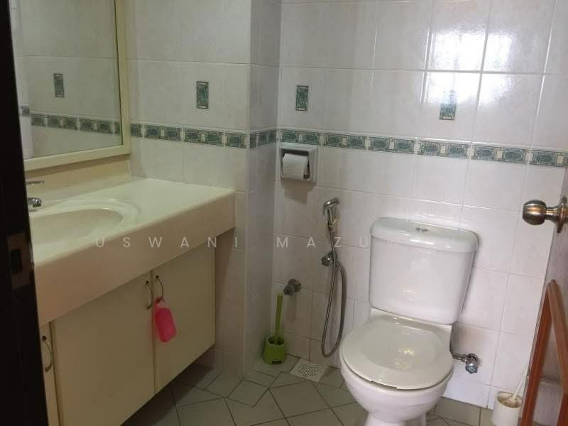 Condominium for Rent at Cyber Heights Villa - Uswani Mazuwan - Bathroom - PropertyGuru.com.my