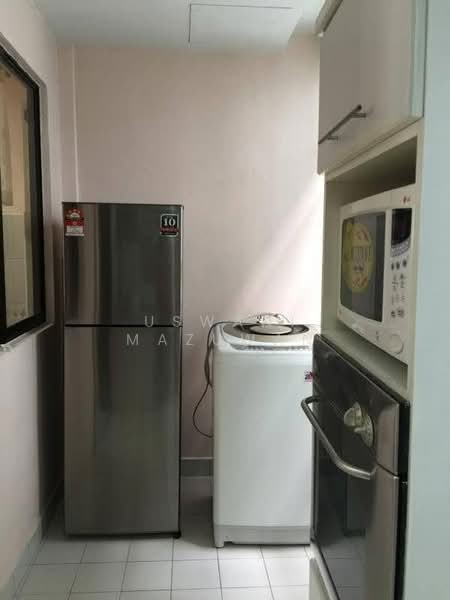 Condominium for Rent at Cyber Heights Villa - Uswani Mazuwan - Kitchen - PropertyGuru.com.my