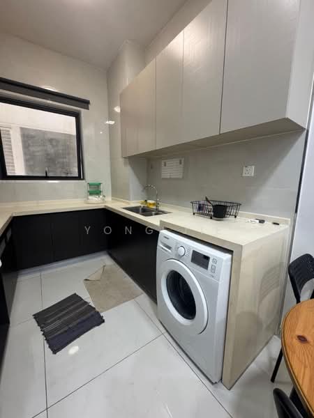 Condominium for Rent at Royal Strand @ Country Garden Danga Bay - Yong Jie - Kitchen - PropertyGuru.com.my