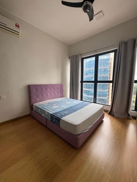 Condominium for Rent at Royal Strand @ Country Garden Danga Bay - Yong Jie - Bedroom - PropertyGuru.com.my