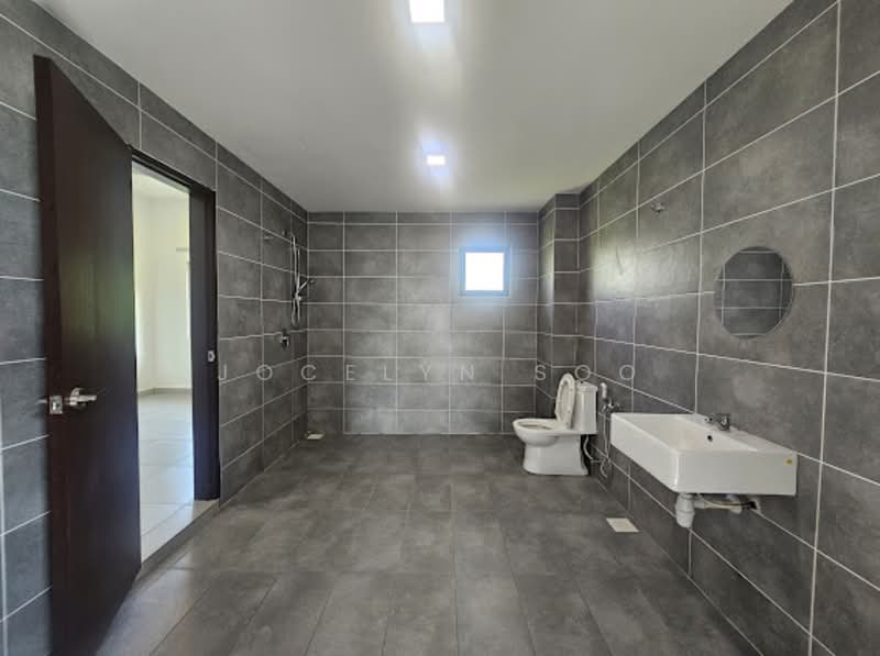 Rumah Teres 3 Tingkat untuk Dijual di Cheras (Selangor) - Jocelyn Soo - Bathroom - PropertyGuru.com.my
