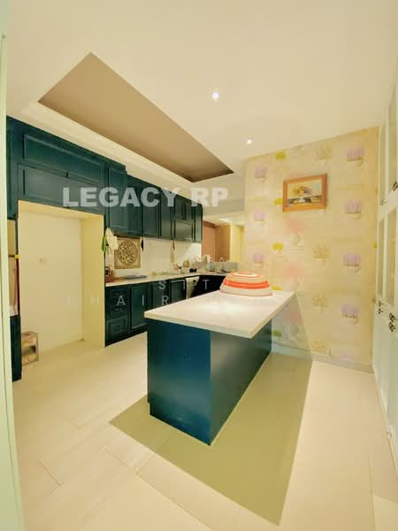 Semi-Detached House for Sale in Rawang (Selangor) - SITI KHAIRIYAH JAAFAR - Kitchen - PropertyGuru.com.my