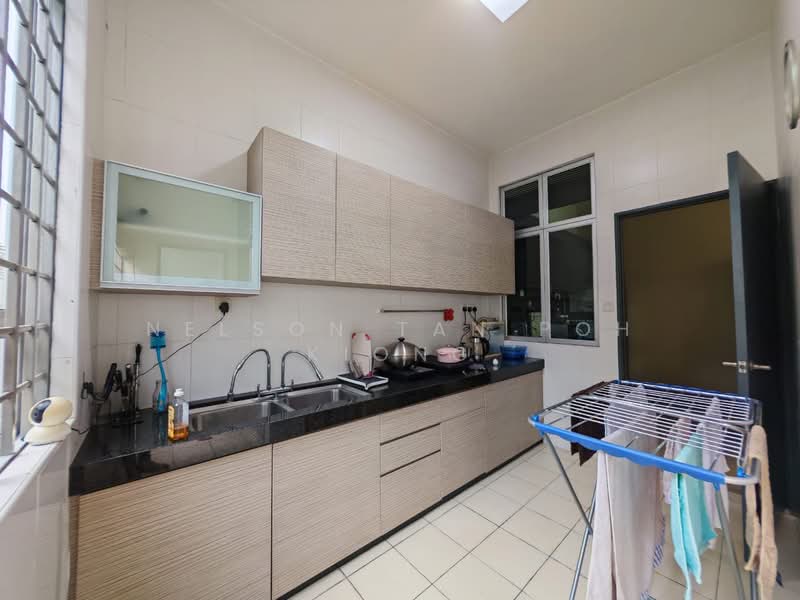 Semi-Detached House for Sale in Setia Tropika (Johor Bahru) - Nelson Tan Poh Kiong - Kitchen - PropertyGuru.com.my