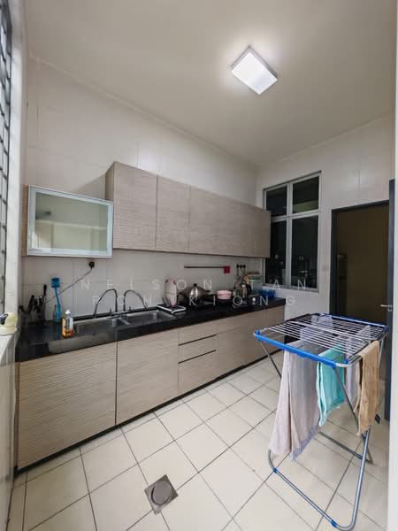 Semi-Detached House for Sale in Setia Tropika (Johor Bahru) - Nelson Tan Poh Kiong - Kitchen - PropertyGuru.com.my