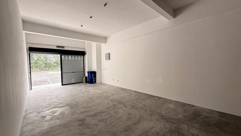 Shop for Rent in Bukit Jelutong (Shah Alam) - Alex Tong - Entrance - PropertyGuru.com.my