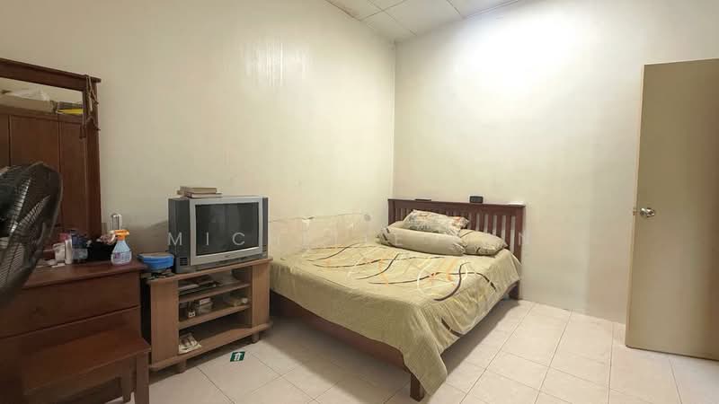 2-storey Terraced House for Sale in Bandar Putra Permai (Seri Kembangan) - Michelle Tan - Bedroom - PropertyGuru.com.my