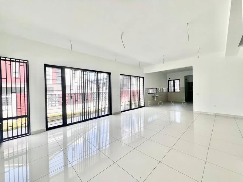 2-storey Terraced House for Sale in Elmina (Shah Alam) - Steven Cheong - Living Room - PropertyGuru.com.my