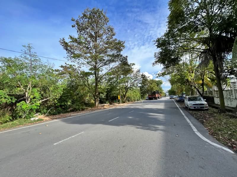 Tanah Perindustrian untuk Dijual di Pajam (Mantin) - EC Low - Exterior - PropertyGuru.com.my
