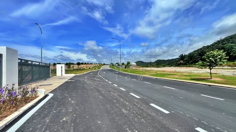 Tanah Perindustrian untuk Dijual di Pajam (Mantin) - EC Low - Exterior - PropertyGuru.com.my