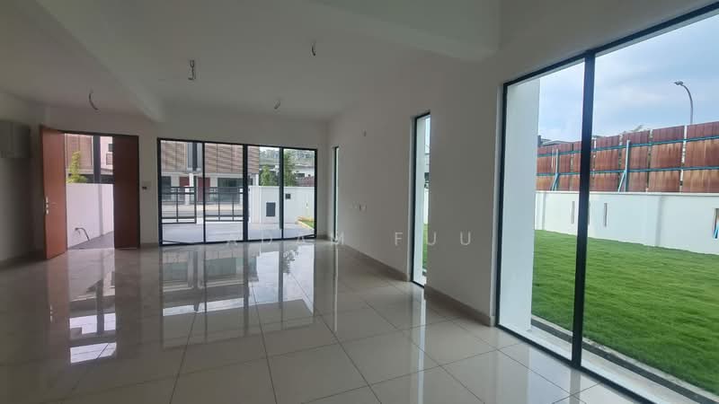 3-storey Terraced House for Sale in Seksyen U10 (Shah Alam) - Adam Fuu - Living Room - PropertyGuru.com.my