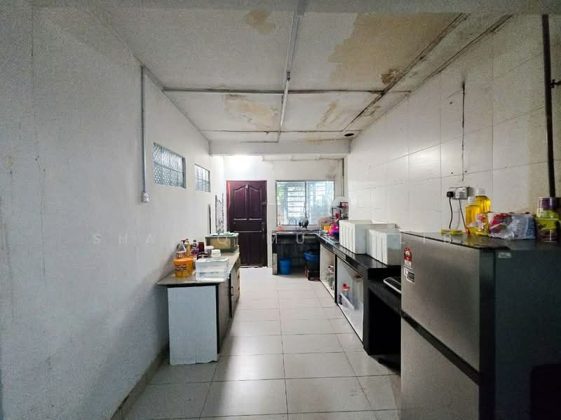 2-storey Terraced House for Sale in Ulu Kelang (Selangor) - Shafiq Muttalib - Kitchen - PropertyGuru.com.my