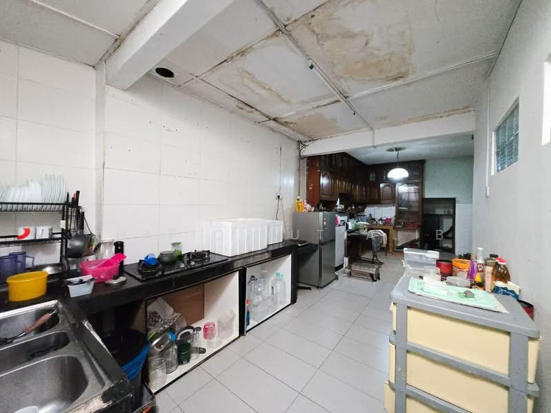 2-storey Terraced House for Sale in Ulu Kelang (Selangor) - Shafiq Muttalib - Kitchen - PropertyGuru.com.my
