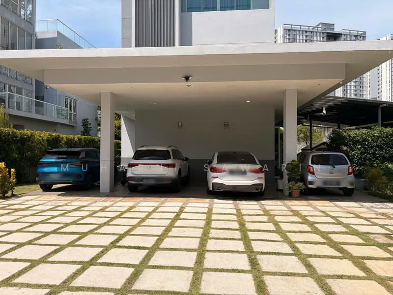 Bungalow for Sale in Lakefront Villa (Cyberjaya) - muharni sawarin - Exterior - PropertyGuru.com.my