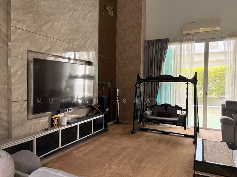 Bungalow for Sale in Lakefront Villa (Cyberjaya) - muharni sawarin - Living Room - PropertyGuru.com.my