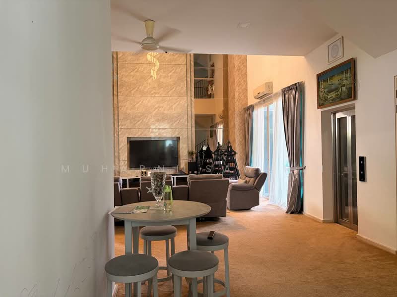 Bungalow for Sale in Lakefront Villa (Cyberjaya) - muharni sawarin - Living Room - PropertyGuru.com.my