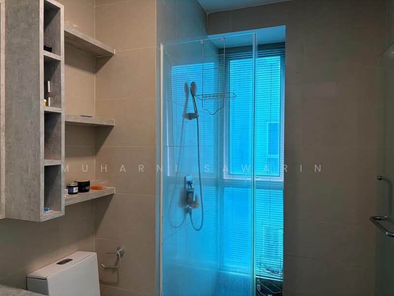 Bungalow for Sale in Lakefront Villa (Cyberjaya) - muharni sawarin - Bathroom - PropertyGuru.com.my