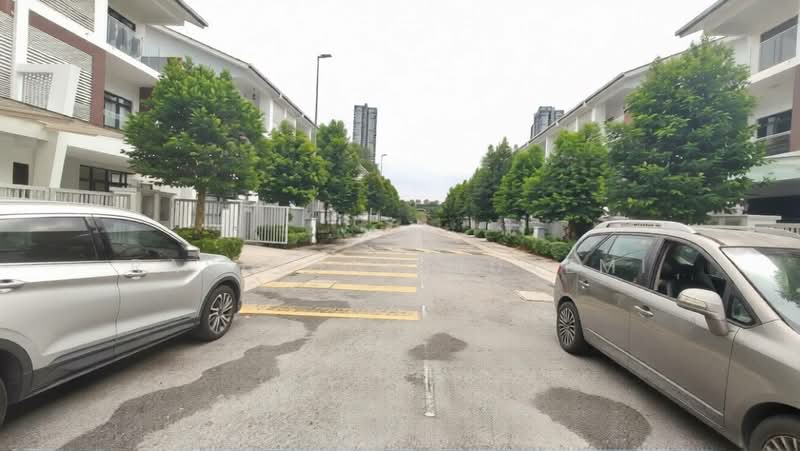 Rumah Teres untuk Dijual di Bangi (Selangor) - Rashidah Juremi - Exterior - PropertyGuru.com.my