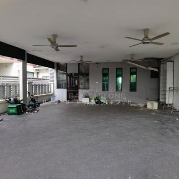 Rumah Berkembar untuk Dijual di Bukit Jelutong (Shah Alam) - Robin Loh - Exterior - PropertyGuru.com.my