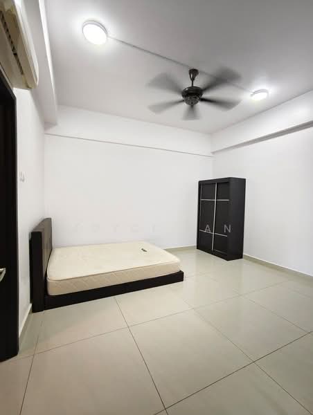 Service Residence for Sale at D'Inspire Residence (Inspira Bestari) - Joyce Tan - Bedroom - PropertyGuru.com.my