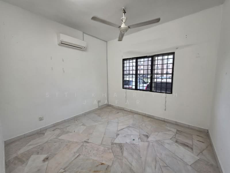 Apartment for Sale at Apartment Sri Ara - SITI KHAIRIYAH JAAFAR - Interior - PropertyGuru.com.my