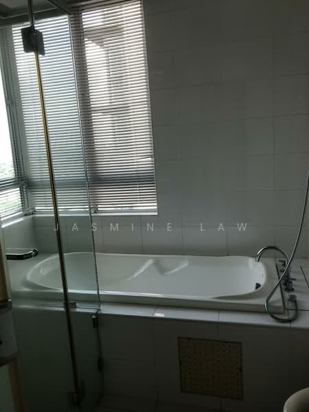 Servis Apartment untuk Disewa di Solaris Dutamas - Jasmine Law - Bathroom - PropertyGuru.com.my