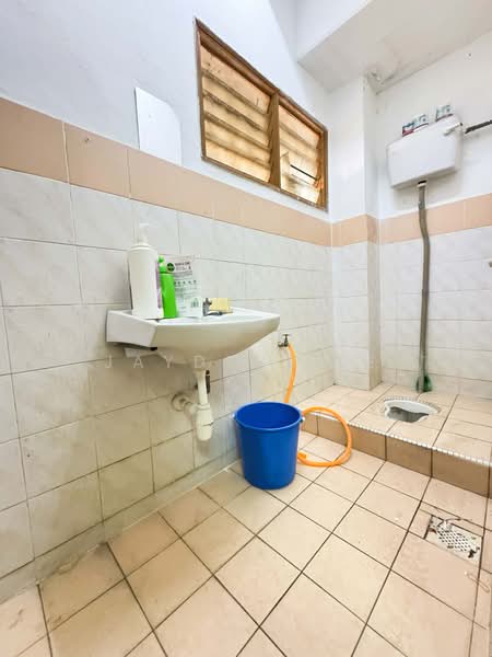 Rumah Teres 2 Tingkat untuk Dijual di Puchong (Selangor) - Jayden Lee - Bathroom - PropertyGuru.com.my