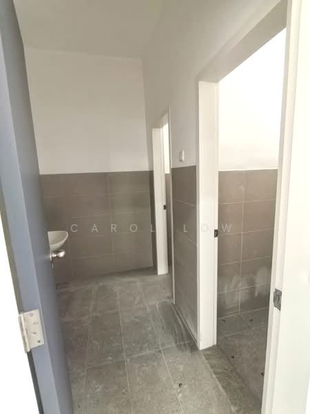 Cluster Factory for Rent in Eco Business Park 1 (Johor Bahru) - Carol Low - Bathroom - PropertyGuru.com.my