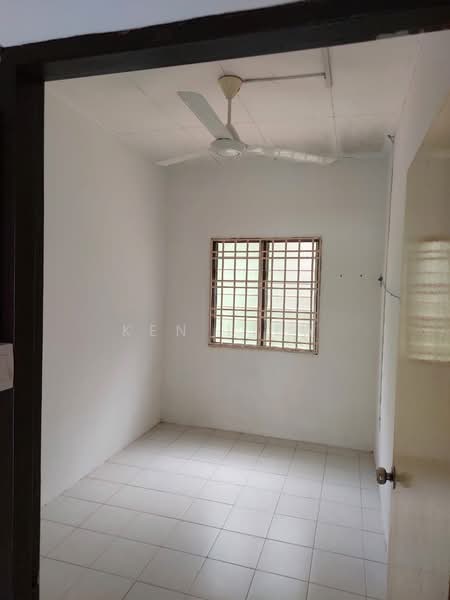 Rumah Teres 2 Tingkat untuk Disewa di Kelapa Sawit (Kulai) - Ken Liew - Interior - PropertyGuru.com.my