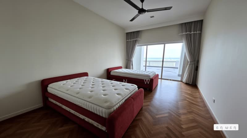 Service Residence for Sale at Straits Quay (The Suites at Waterside) - Ang En Wen - Bedroom - PropertyGuru.com.my