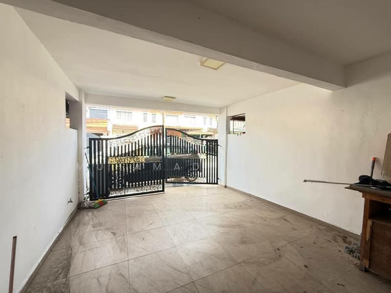 2-storey Terraced House for Sale in Taman Kota Masai (Pasir Gudang) - Muhamad Asrul - Car Park - PropertyGuru.com.my