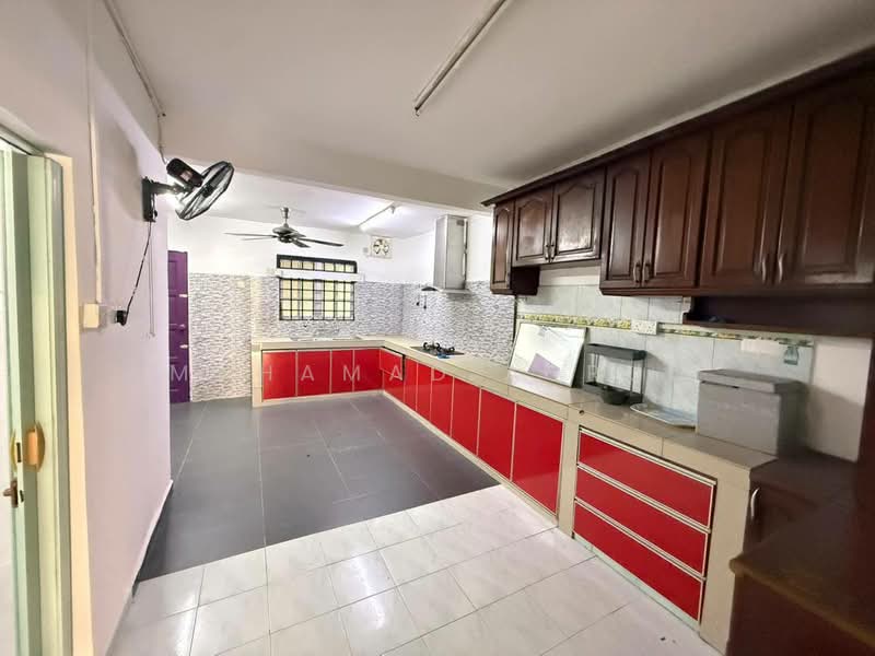 2-storey Terraced House for Sale in Taman Kota Masai (Pasir Gudang) - Muhamad Asrul - Kitchen - PropertyGuru.com.my