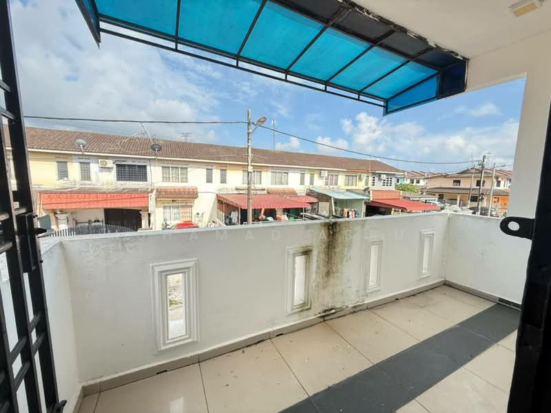 2-storey Terraced House for Sale in Taman Kota Masai (Pasir Gudang) - Muhamad Asrul - Balcony - PropertyGuru.com.my