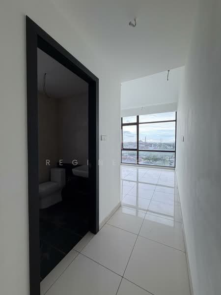 Servis Apartment untuk Dijual di Wave @ Marina Cove - Regine Foo - Bathroom - PropertyGuru.com.my