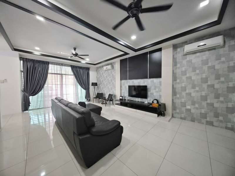 2-storey Terraced House for Sale in Taman Meru (Ipoh) - Qazin Khoo - Living Room - PropertyGuru.com.my