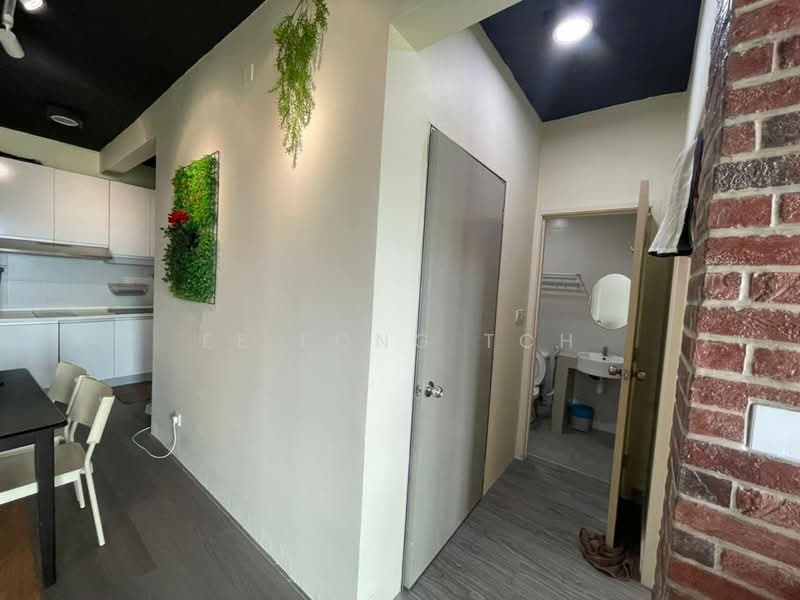 Apartment for Sale at Austin Suites (Permata Austin) - Ee Fong Toh - Kitchen - PropertyGuru.com.my