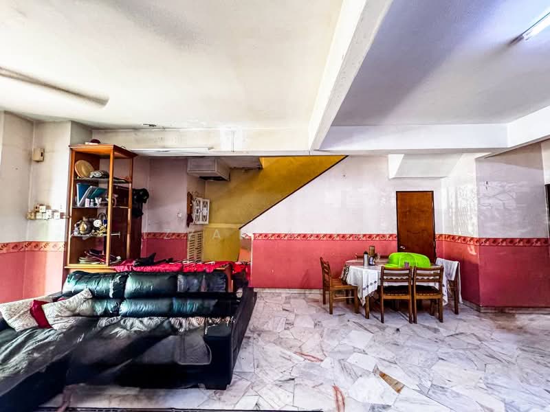 2-storey Terraced House for Sale in Taman Desaria (Petaling Jaya) - Izzah Alias - Living Room - PropertyGuru.com.my