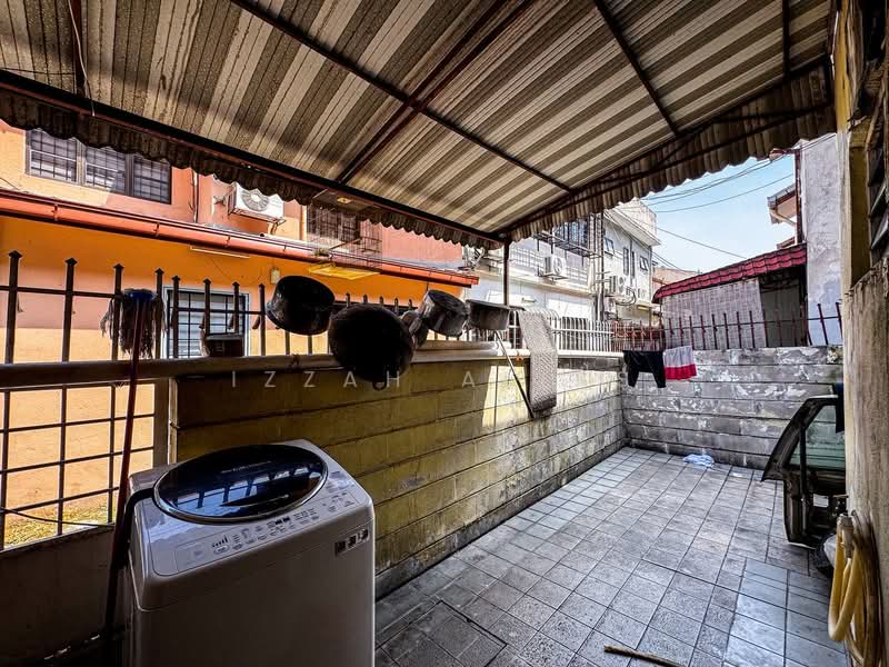 2-storey Terraced House for Sale in Taman Desaria (Petaling Jaya) - Izzah Alias - PropertyGuru.com.my