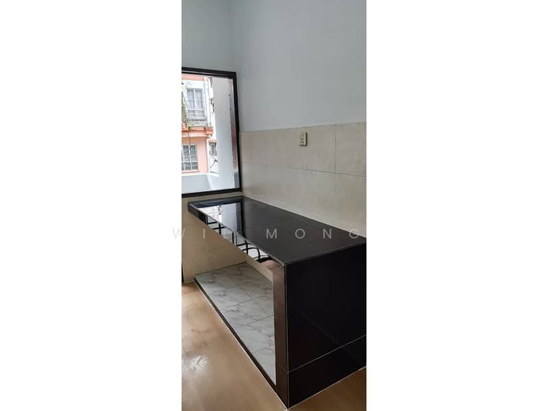 Townhouse for Sale in Taman Tampoi Indah (Tampoi) - Wil Mong - Kitchen - PropertyGuru.com.my