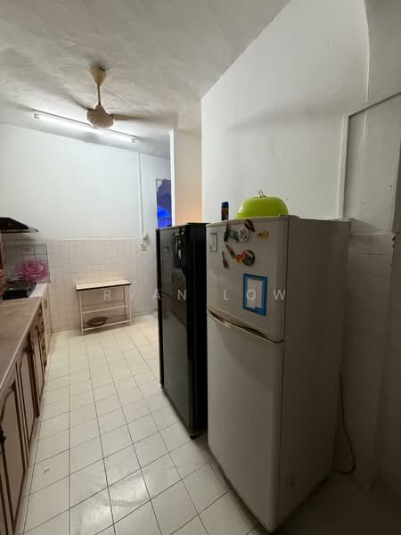 Rumah Teres untuk Disewa di Bandar Sungai Long (Selangor) - Ryan Low - Kitchen - PropertyGuru.com.my