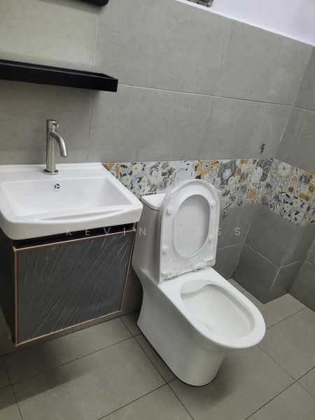 Rumah Teres 2 Tingkat untuk Dijual di Taman Wawasan (Puchong) - Kevin Dass - Bathroom - PropertyGuru.com.my